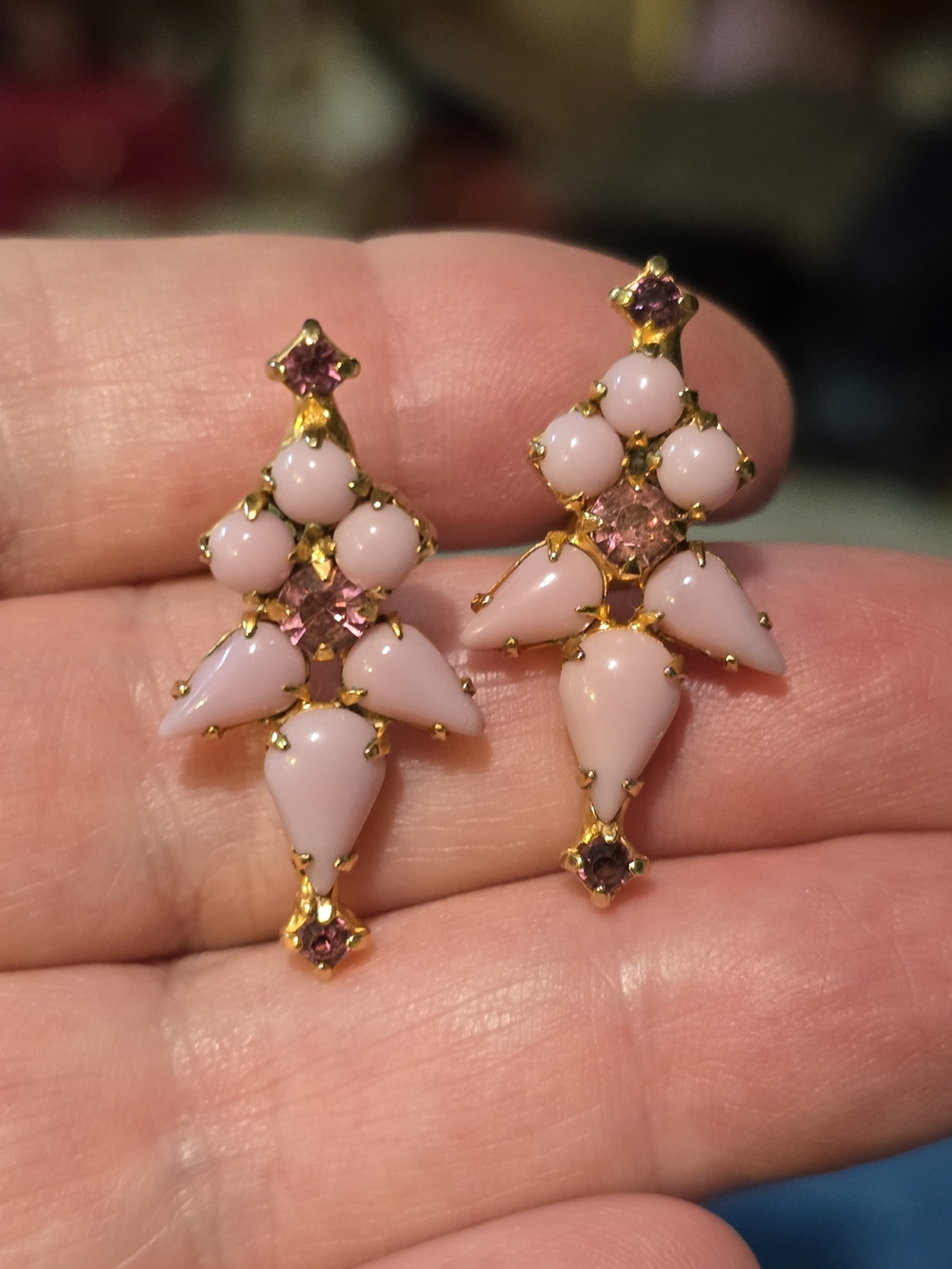 Vintage Gold-Tone Pink Glass Stone Drop Earrings Screw On